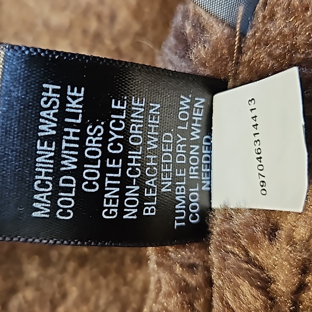 Croft & Barrow, brown, winter coat with faux fur interior and collar. Size S - Picture 5 of 10